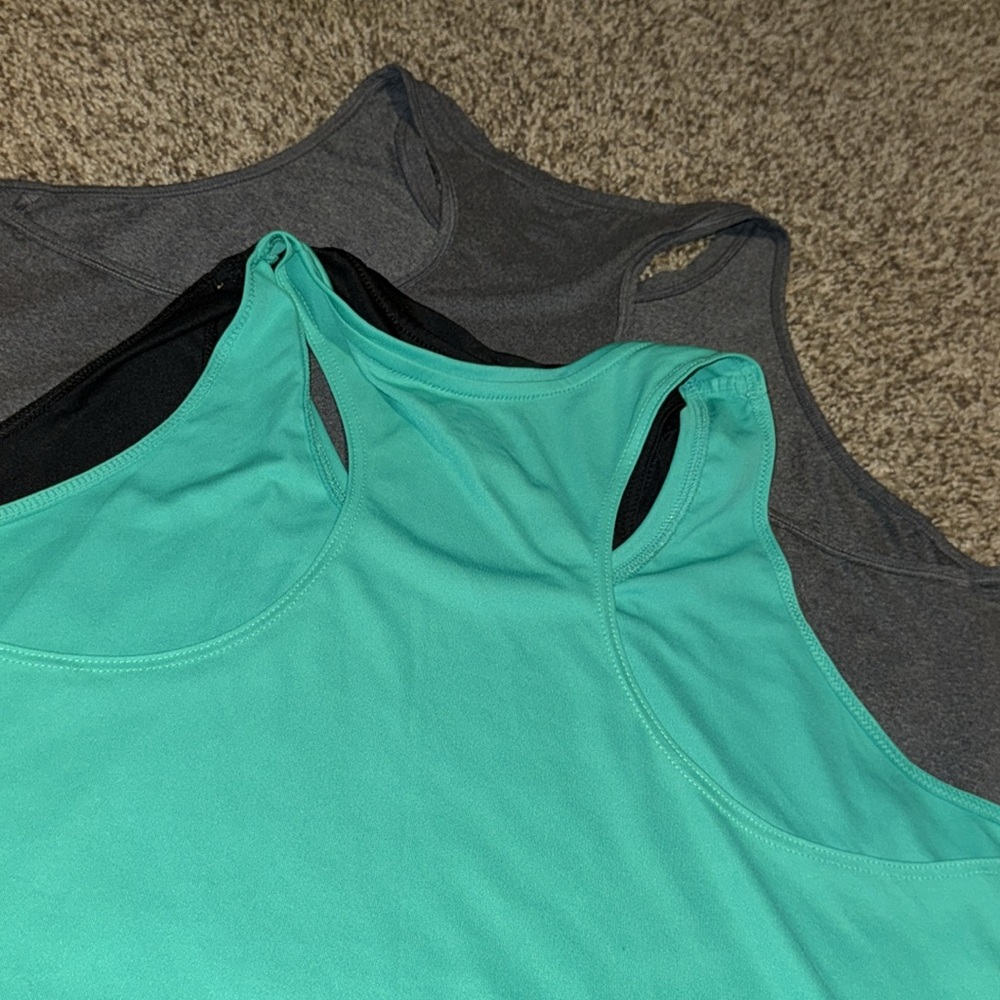 Set of 3 active racerback style tank tops (XXL) - EUC! - Picture 10 of 10